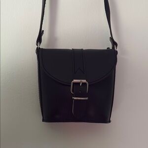 Elegant Black Leather Crossbody Bag